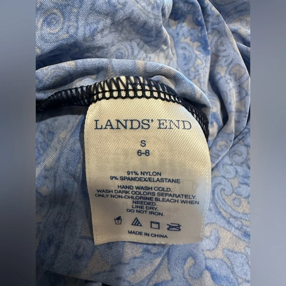 Lands End Blue Patterned V-Neck Ruched Swim Top- size Small 6/8